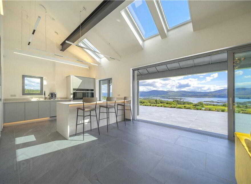 Zinc House, Templenoe, Templenoe, V93DC8R