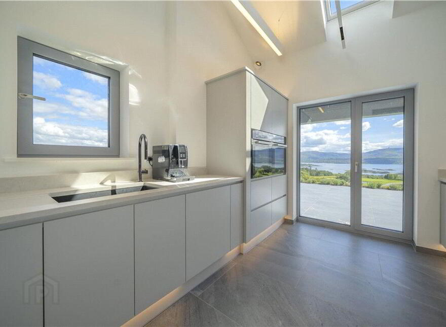 Zinc House, Templenoe, Templenoe, V93DC8R