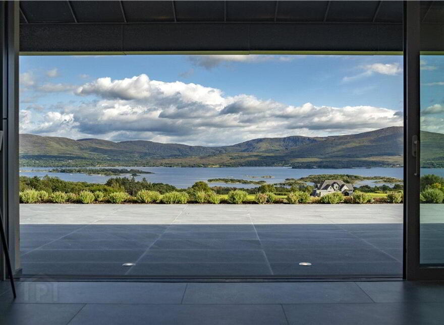 Zinc House, Templenoe, Templenoe, V93DC8R