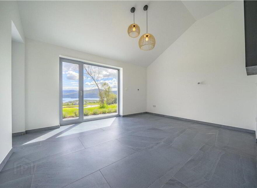 Zinc House, Templenoe, Templenoe, V93DC8R