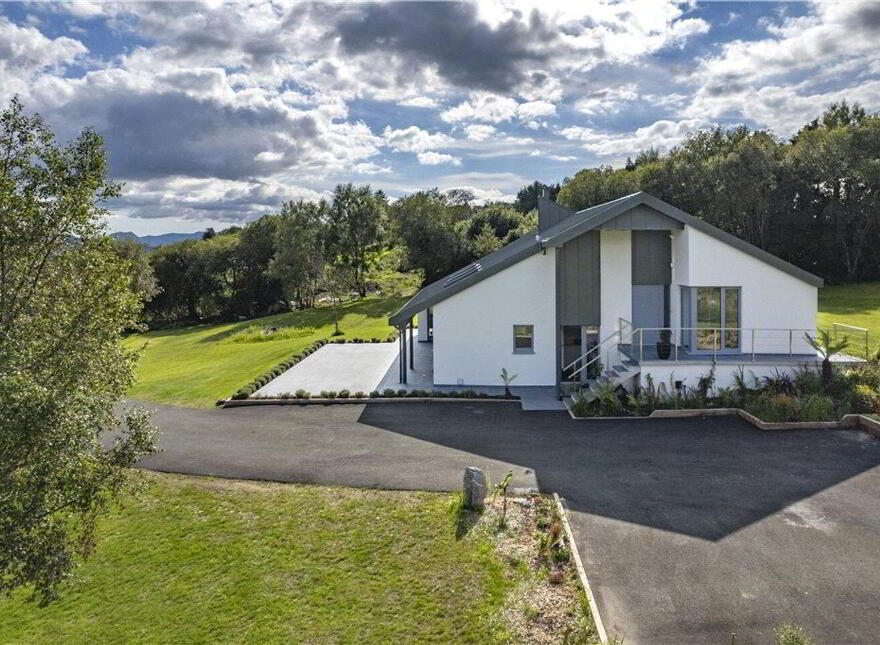 Zinc House, Templenoe, Templenoe, V93DC8R