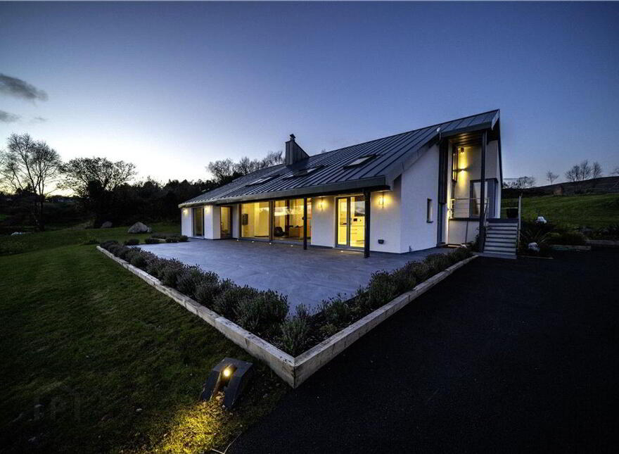 Zinc House, Templenoe, Templenoe, V93DC8R
