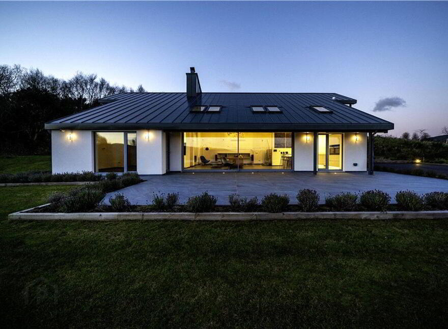 Zinc House, Templenoe, Templenoe, V93DC8R