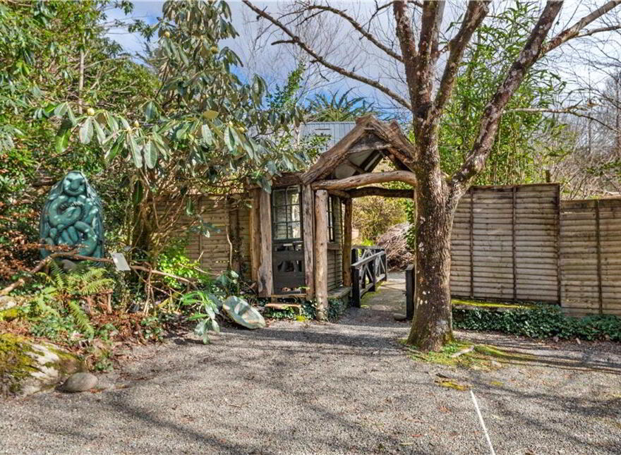 Falling Water Lodge, Tooreen, Glengarriff, P75PY72