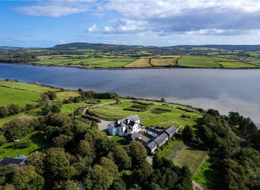 Glebe House, Heir Island, P81CF29