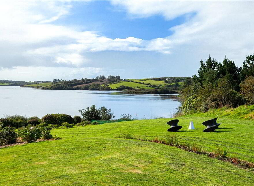 Glebe House, Heir Island, P81CF29