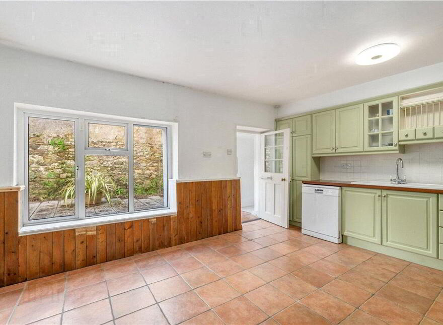 Mountain View, Chapel Place, Lismore, P51T2V9