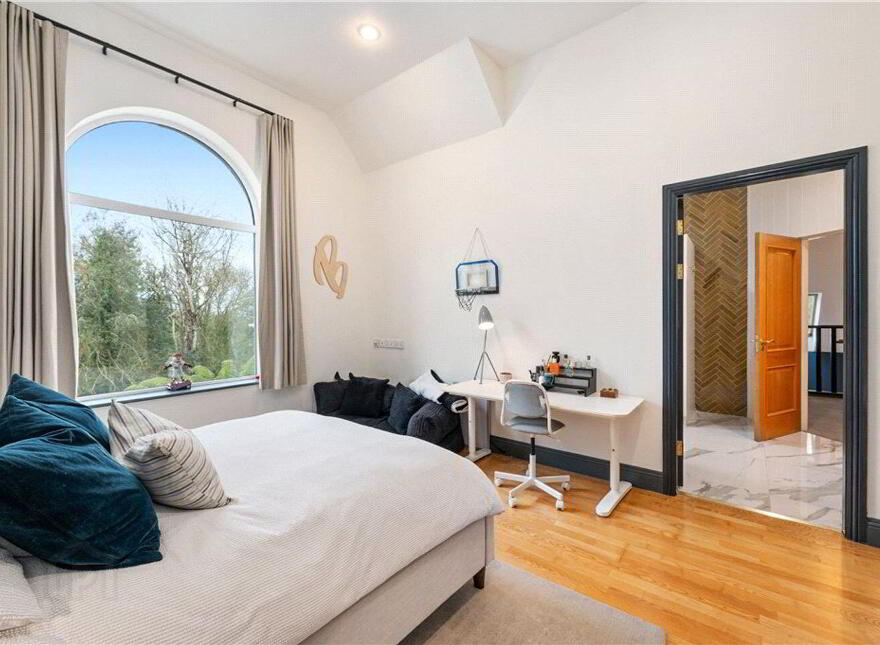 Beechville House, Brookwood, French Furze, Crosshaven, P43K277