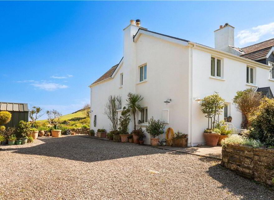 Coastguard Lodge, Britfieldstown, Robert's Cove, Cork, P17E627