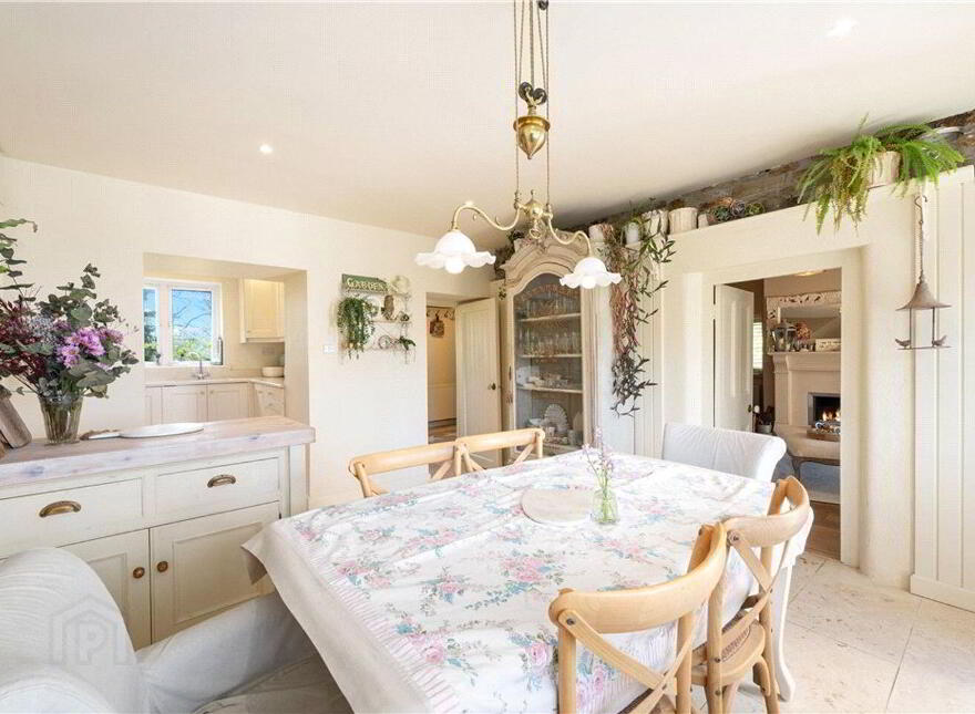 Coastguard Lodge, Britfieldstown, Robert's Cove, Cork, P17E627