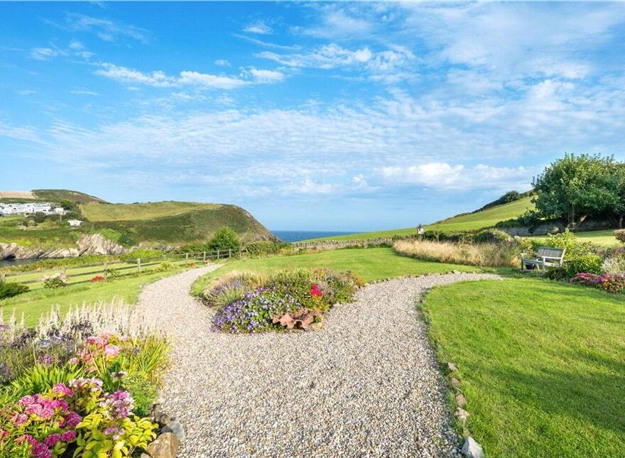 Coastguard Lodge, Britfieldstown, Robert's Cove, Cork, P17E627