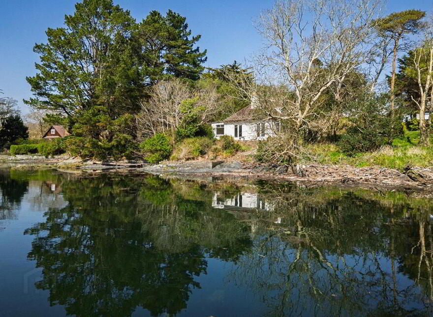 Carrigdhoun Quay, Ballylickey, Ballylickey, P75XE83