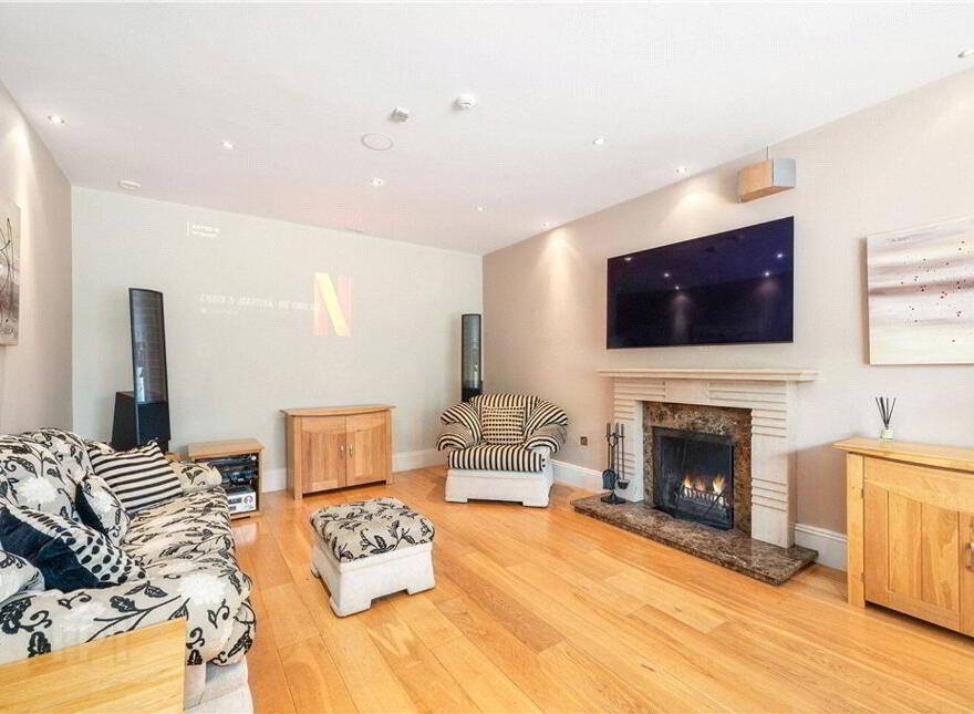 Ardnaculla, Fortmary Park, North Circular Road, V94VH6P