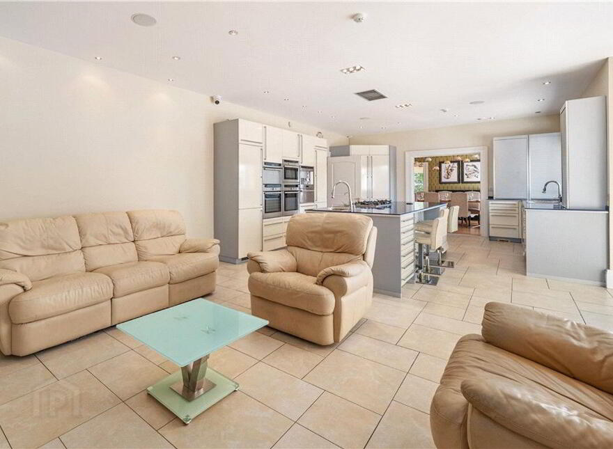 Ardnaculla, Fortmary Park, North Circular Road, V94VH6P