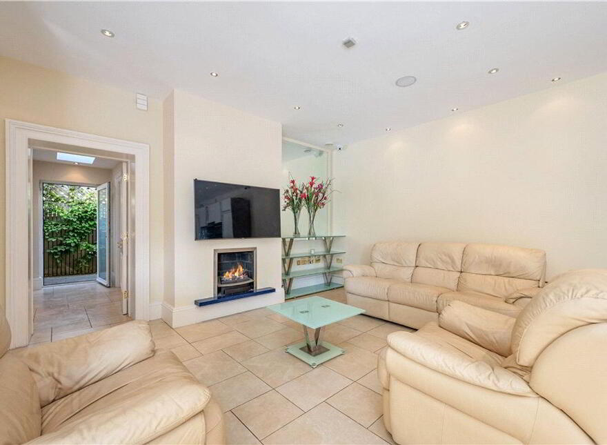 Ardnaculla, Fortmary Park, North Circular Road, V94VH6P