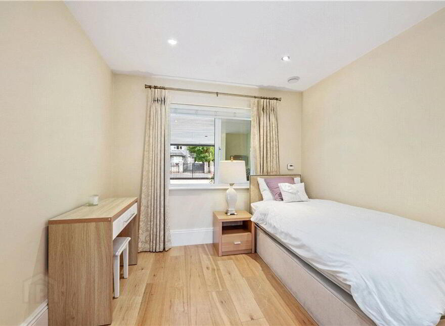 Ardnaculla, Fortmary Park, North Circular Road, V94VH6P