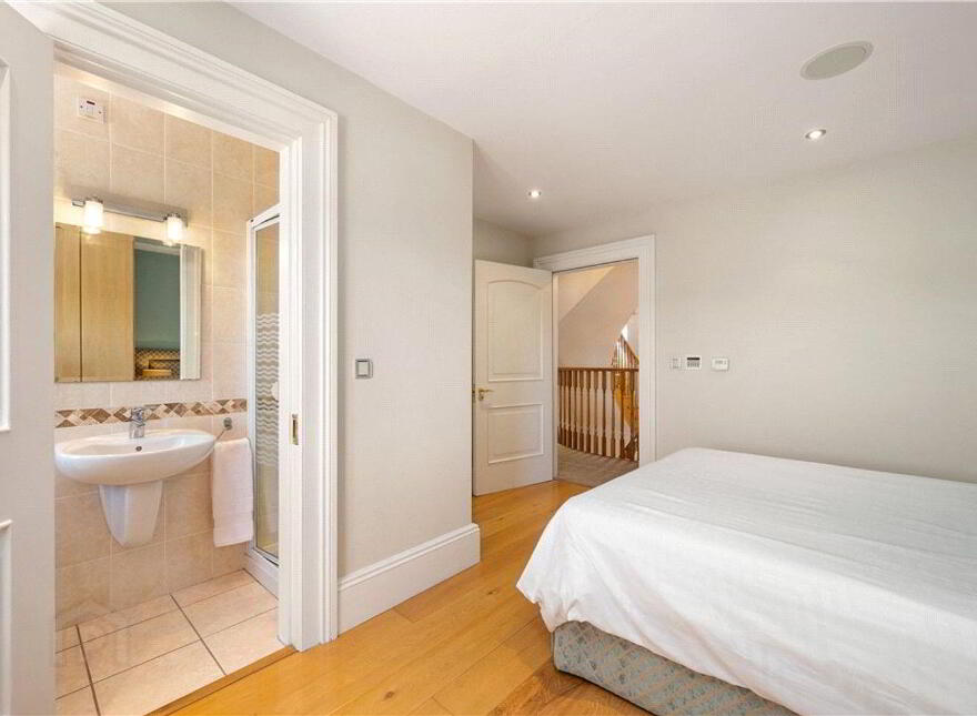 Ardnaculla, Fortmary Park, North Circular Road, V94VH6P