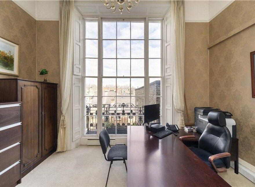 66 Fitzwilliam Square, Dublin 2, D02AT27