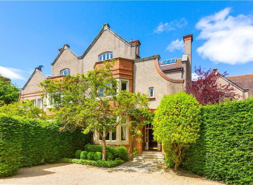 84 Ailesbury Road, Ballsbridge, Ballsbridge, D04Y8X0