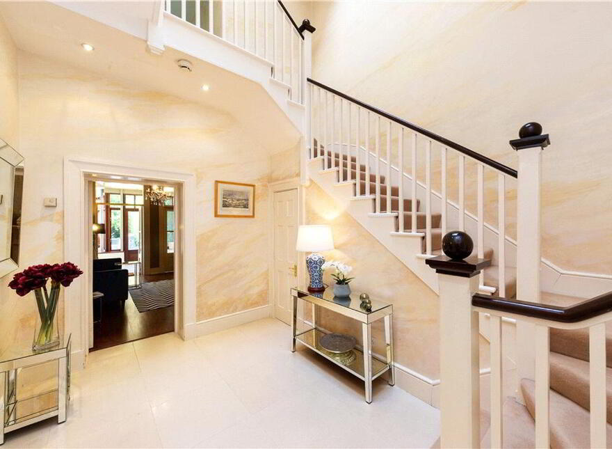 84 Ailesbury Road, Ballsbridge, Ballsbridge, D04Y8X0