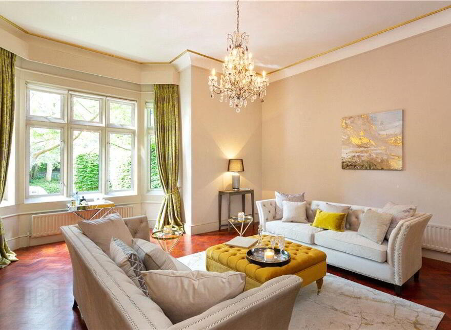 84 Ailesbury Road, Ballsbridge, Ballsbridge, D04Y8X0