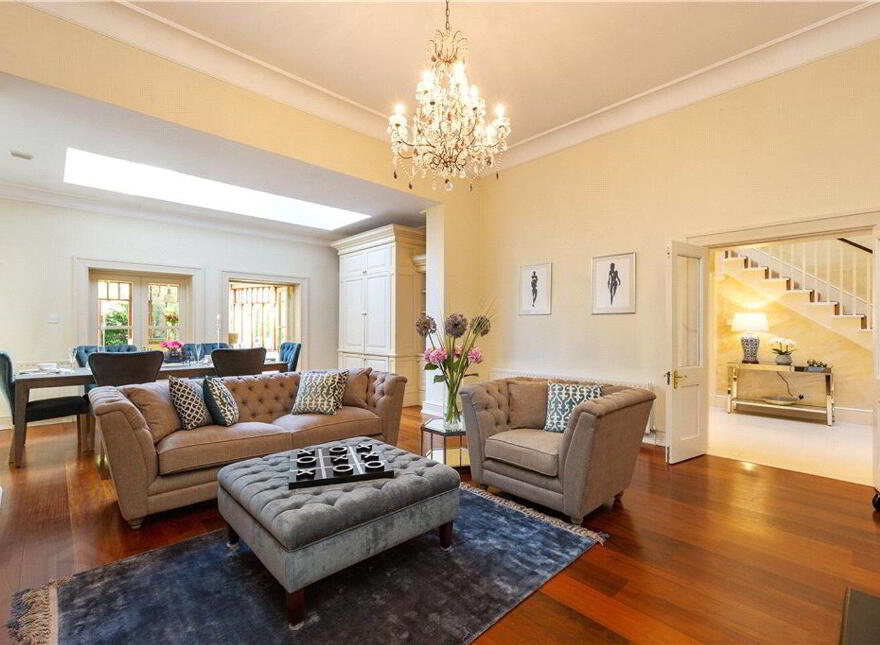 84 Ailesbury Road, Ballsbridge, Ballsbridge, D04Y8X0