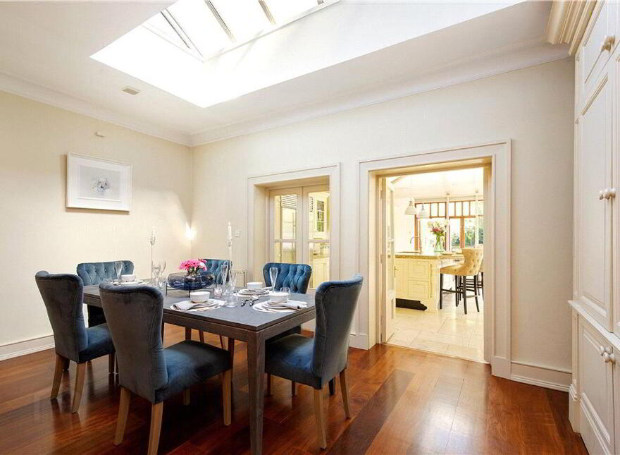 84 Ailesbury Road, Ballsbridge, Ballsbridge, D04Y8X0
