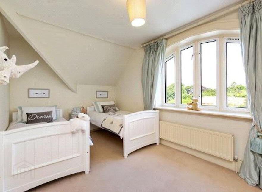 84 Ailesbury Road, Ballsbridge, Ballsbridge, D04Y8X0