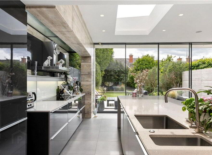 33 Ailesbury Road, Ballsbridge, Ballsbridge, D04P8Y6