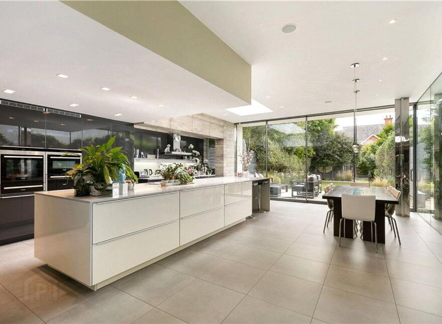 33 Ailesbury Road, Ballsbridge, Ballsbridge, D04P8Y6
