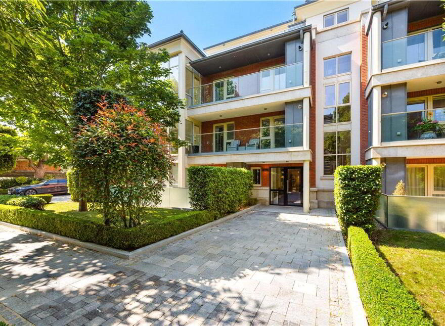 Penthouse, 70/80 Shrewsbury Square, Sandymount Avenue, Ballsbridge, Ballsbridge, D04HH02
