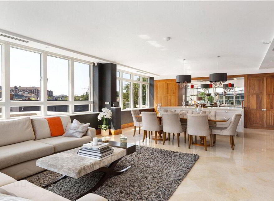 Penthouse, 70/80 Shrewsbury Square, Sandymount Avenue, Ballsbridge, Ballsbridge, D04HH02