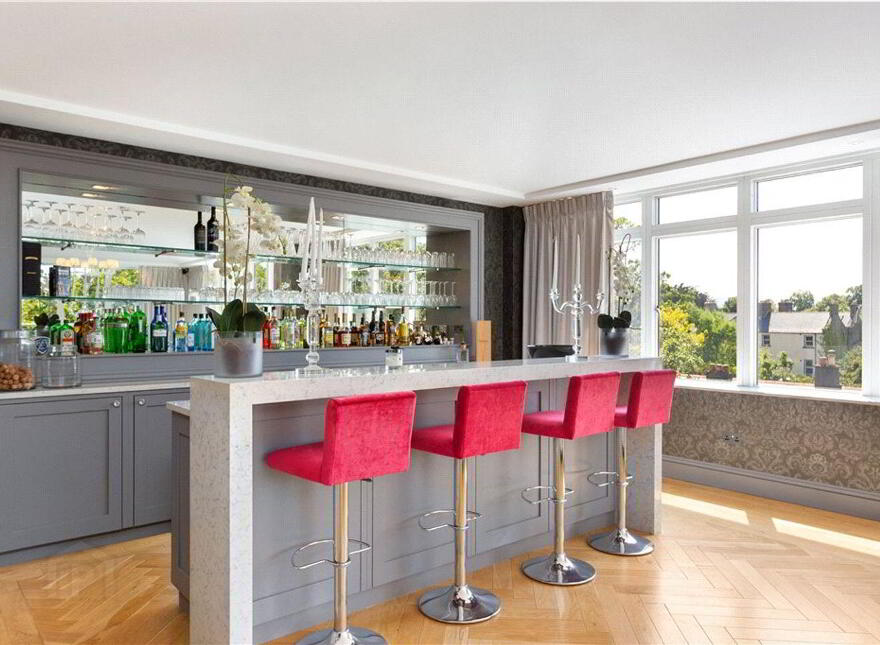 Penthouse, 70/80 Shrewsbury Square, Sandymount Avenue, Ballsbridge, Ballsbridge, D04HH02