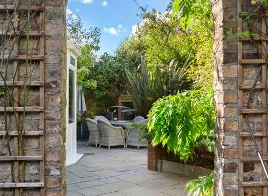 36 Lansdowne Road, Ballsbridge, Ballsbridge, D04T6H3