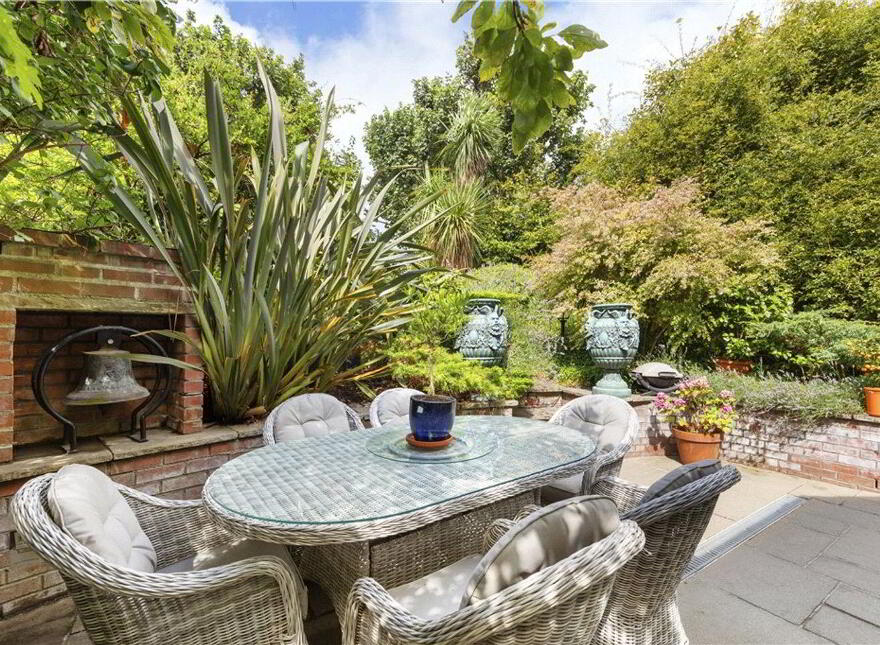 36 Lansdowne Road, Ballsbridge, Ballsbridge, D04T6H3