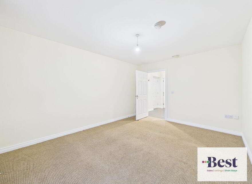 Apartment 7 96-98 Glenarm Road, Larne, BT40 1DS