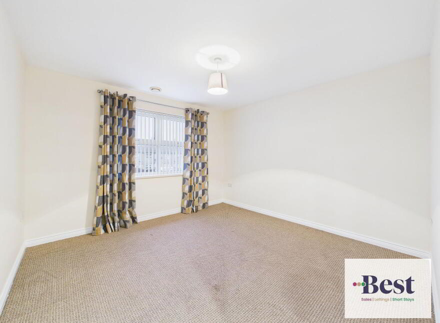 Apartment 7 96-98 Glenarm Road, Larne, BT40 1DS