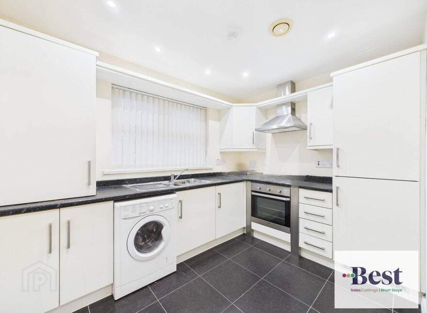 Apartment 7 96-98 Glenarm Road, Larne, BT40 1DS