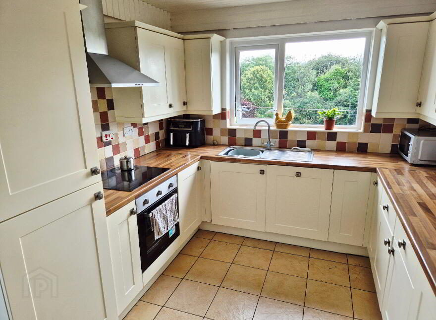 10 Dunderg Park, Macosquin, Coleraine, BT51 4LF