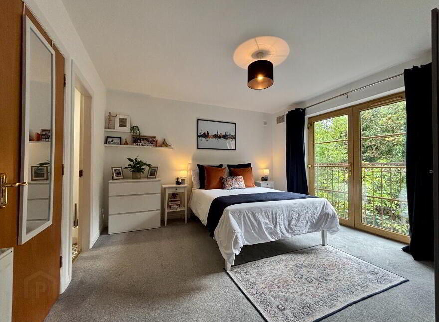 19 Forestgrove, Belfast, BT8 6AR