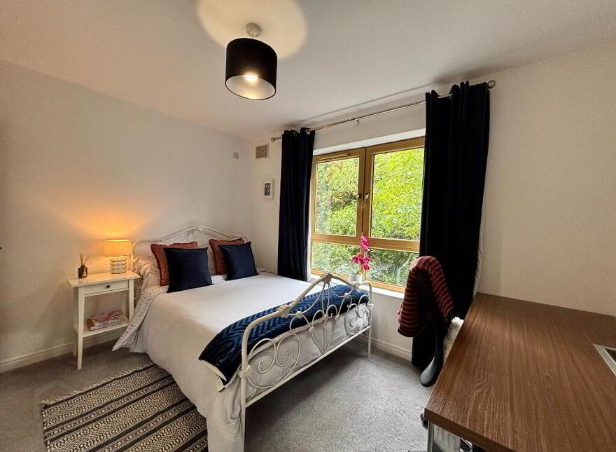 19 Forestgrove, Belfast, BT8 6AR