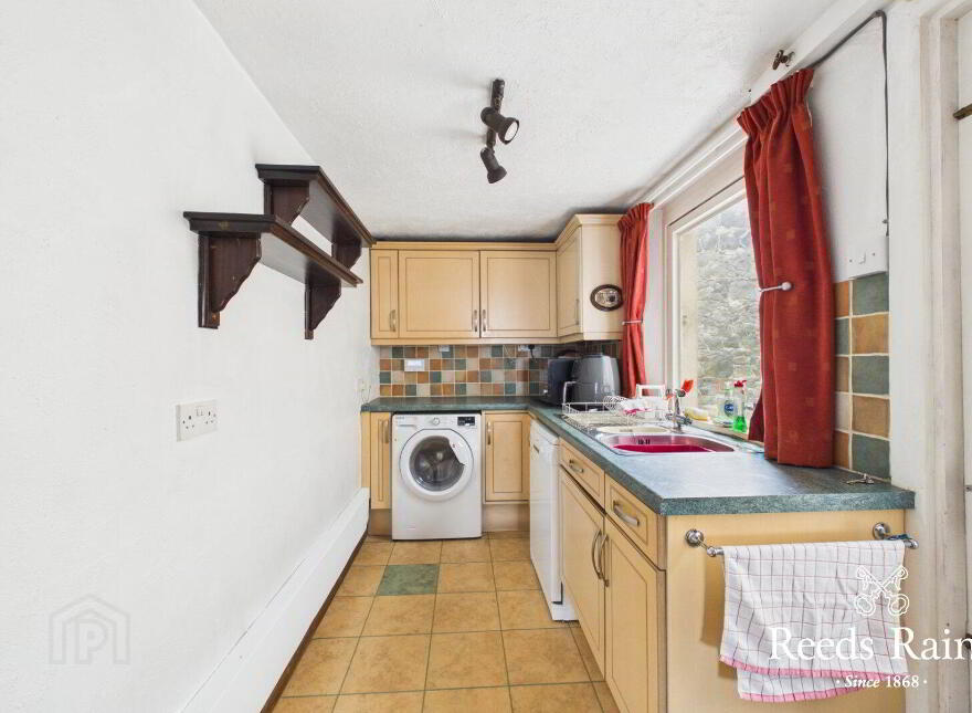 7 Shore Road, Greenisland, Carrickfergus, BT38 8UA