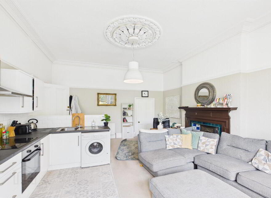 Flat 5, 5 Ardmore Ter, 5 Ardmore Terrace, Holywood, BT18 9BH