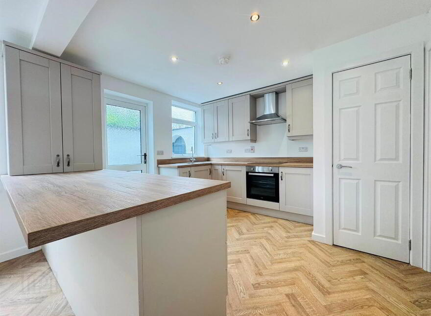 48 Kings Avenue, Doagh Road / Station Road, Newtownabbey, BT37 0DE