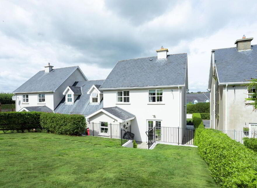 2 Clogheen Grove, Clonakilty, P85KV00