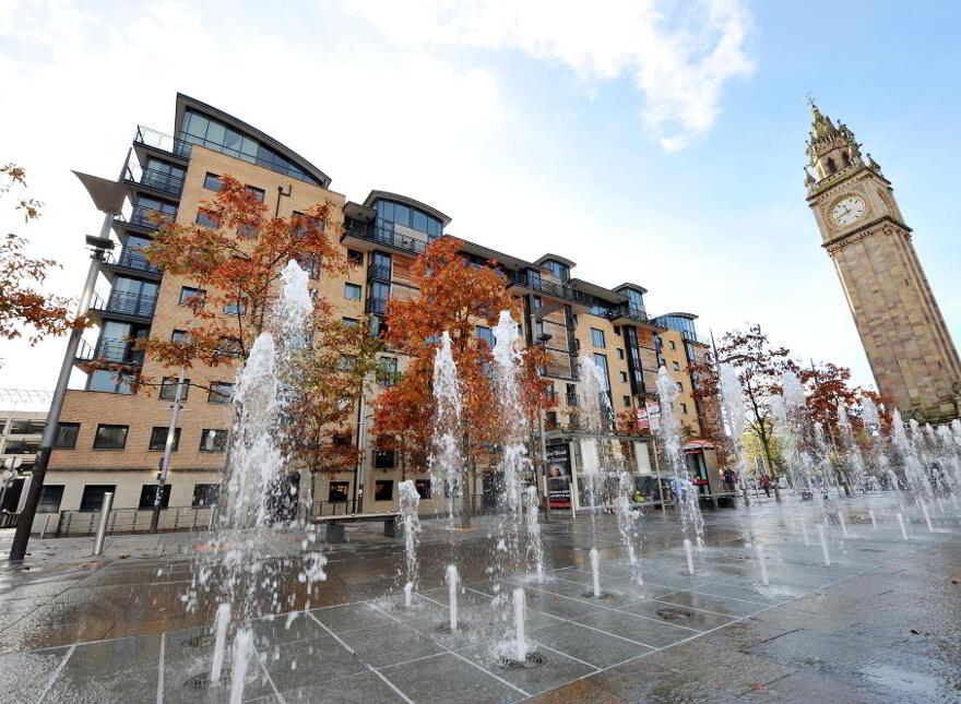 82 Queens Square, Belfast, BT1 3FF