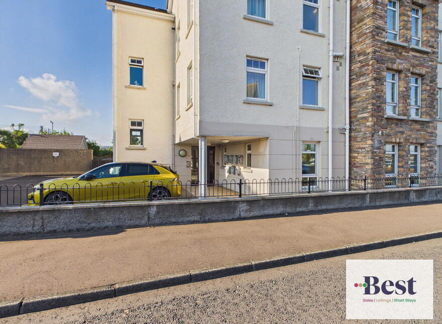 Flat 1 10, Chaine Memorial Road, Larne, BT40 1AD