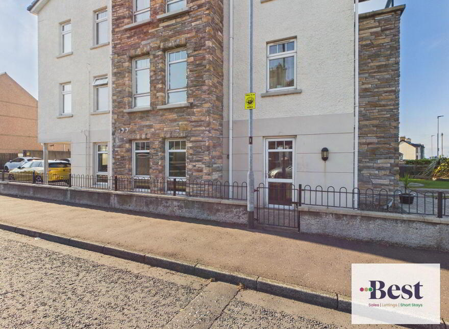 Flat 1 10, Chaine Memorial Road, Larne, BT40 1AD