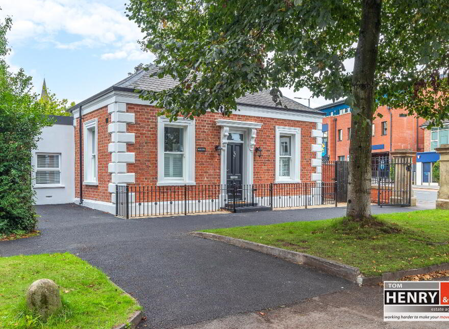 1A Malone Park, Lisburn Road, Belfast, BT9 6NH