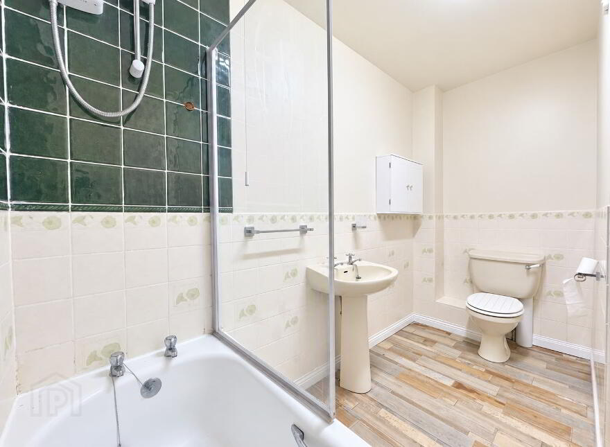 3 The Orchard, Carrickfergus, BT38 8DW